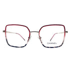 Gafas para mujer en Óptica Servivisión en el centro de Bogotá.