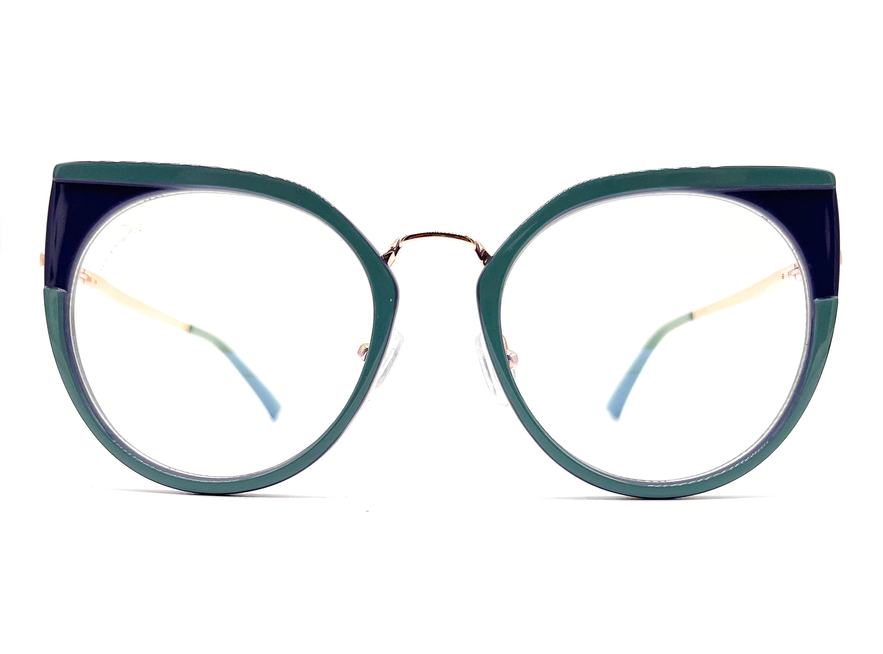 Gafas para mujer en Óptica Servivisión en el centro de Bogotá.