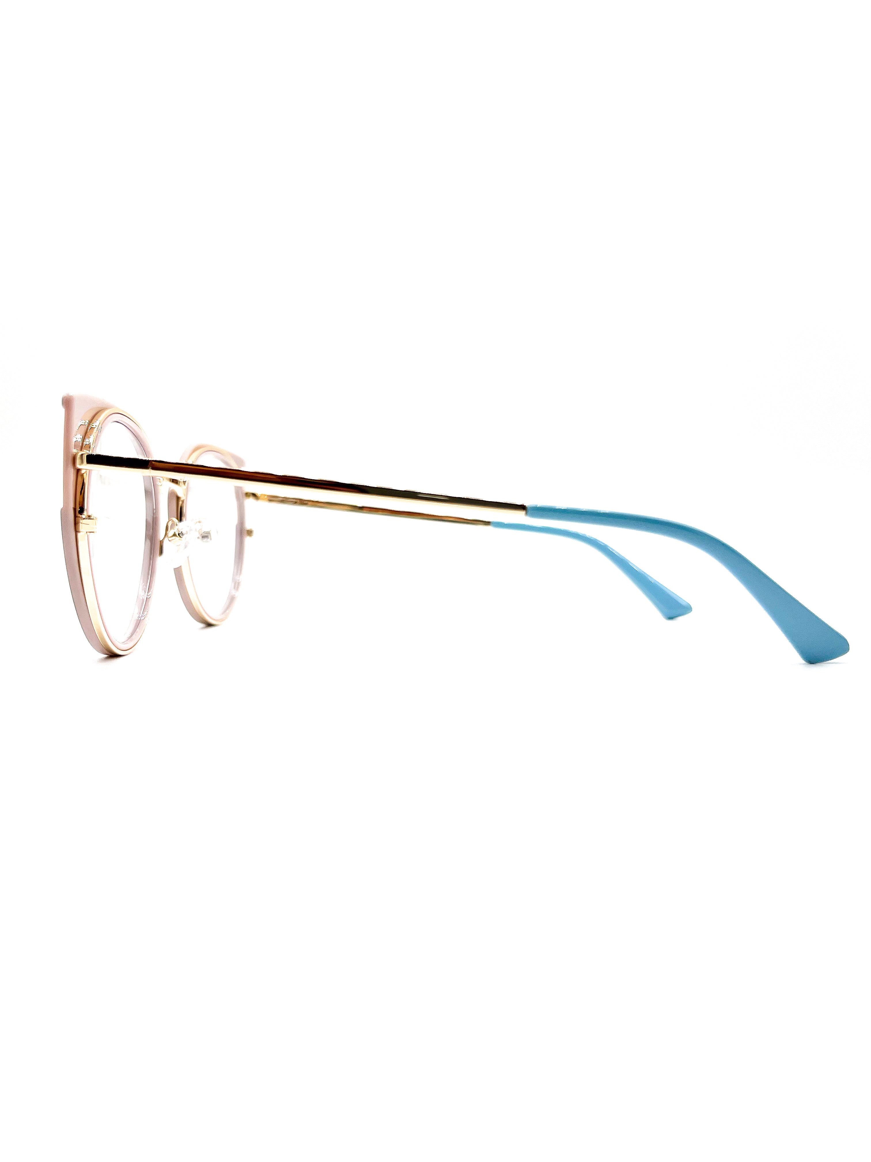 Gafas para mujer en Óptica Servivisión en el centro de Bogotá.
