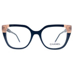 Gafas para mujer en Óptica Servivisión en el centro de Bogotá.