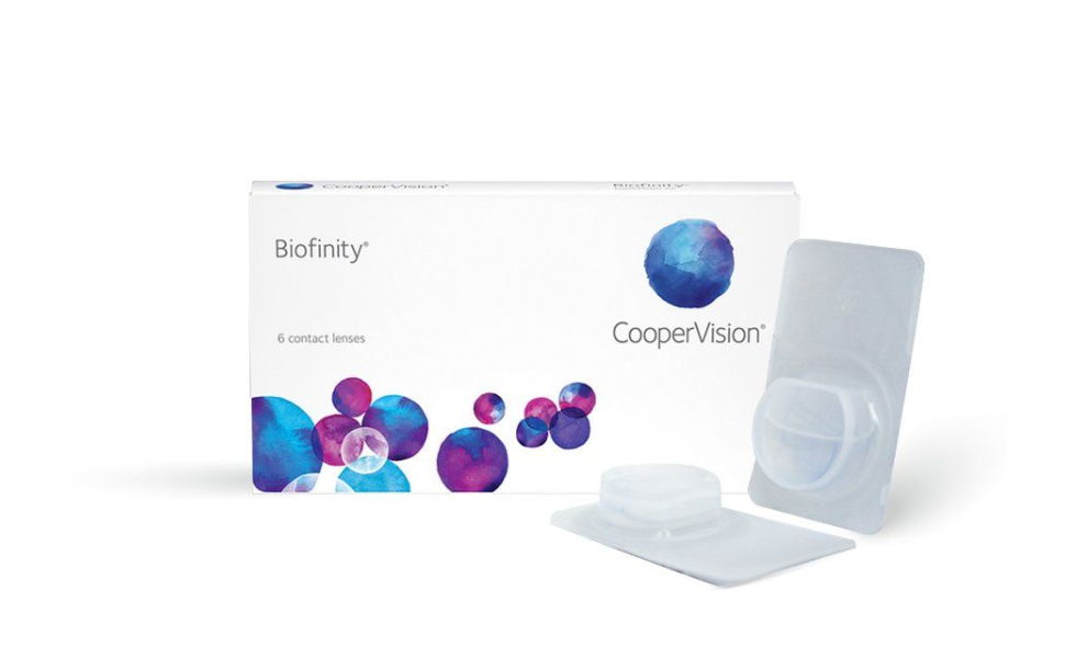 Lentes de contacto en Óptica Servivisión en el centro de Bogotá.
